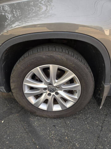 2009 Volkswagen Tiguan S