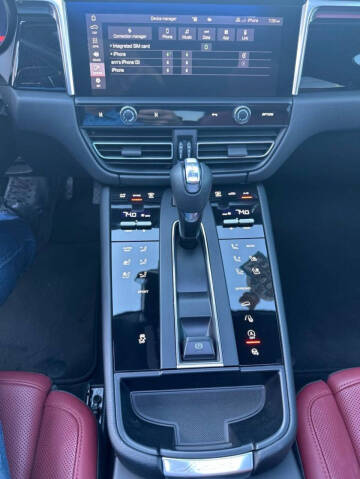2022 Porsche Macan