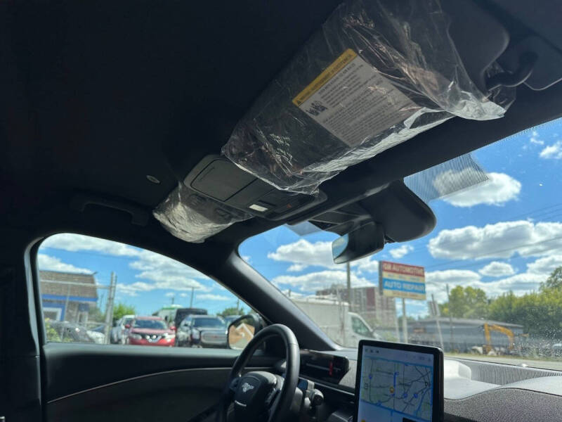 2025 Ford Mustang Mach-E GT