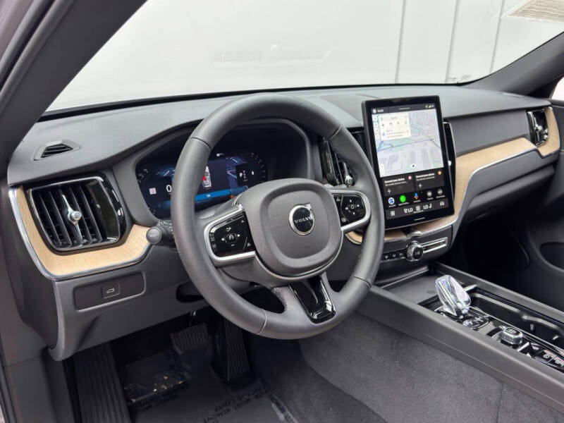 2026 Volvo XC60 B5 Core