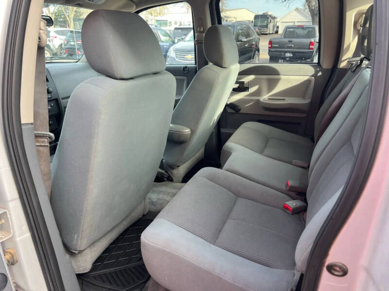 2005 Dodge Dakota ST