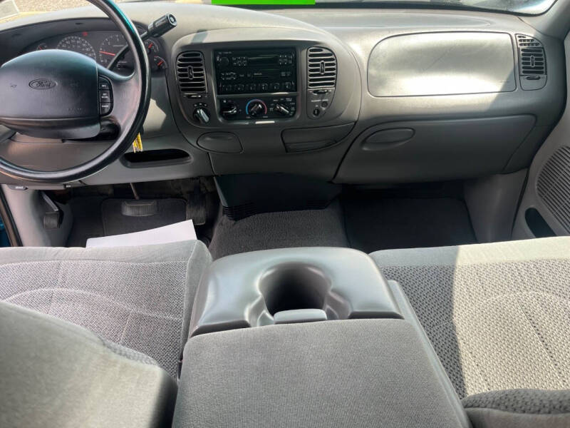 1999 Ford F-150 XLT