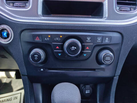 2011 Dodge Charger SE