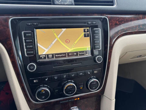 2013 Volkswagen Passat TDI SEL Premium