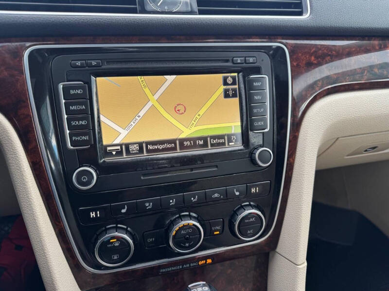 2013 Volkswagen Passat TDI SEL Premium