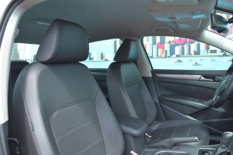 2014 Volkswagen Passat 1.8T SE