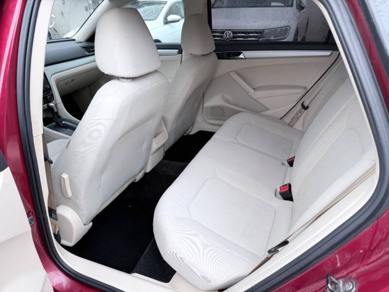 2017 Volkswagen Passat 1.8T S