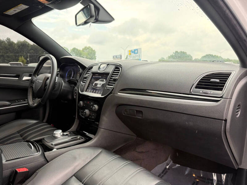 2017 Chrysler 300 S
