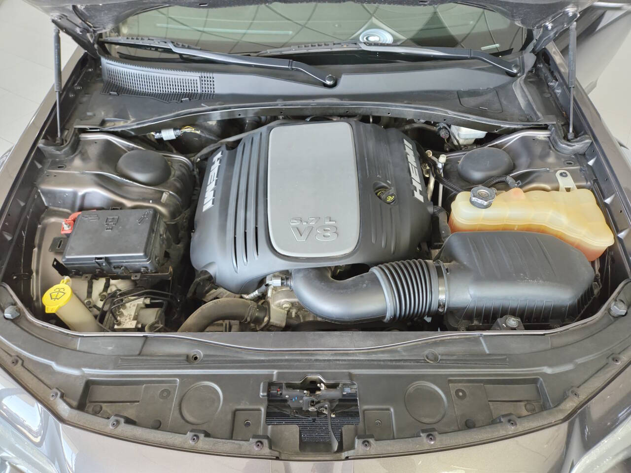 Gray 2015 Chrysler 300 S S 4dr Sedan 34