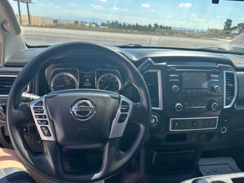 2017 Nissan Titan XD