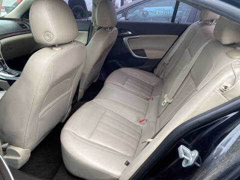 2012 Buick Regal Premium 2