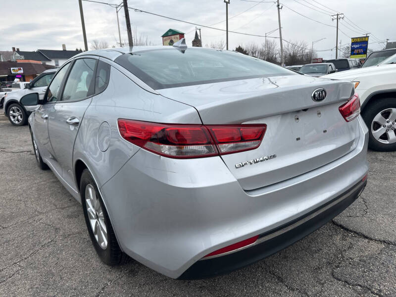 2017 Kia Optima LX