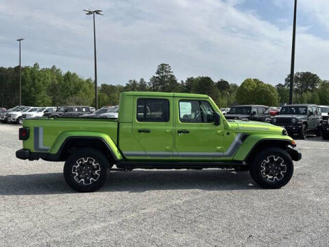 2025 Jeep Gladiator Sport S