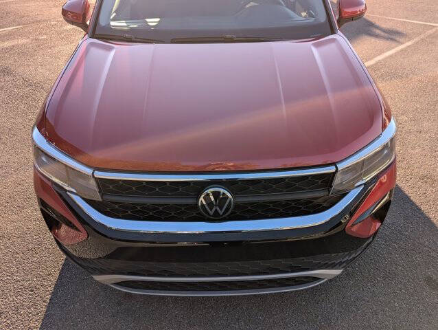 2024 Volkswagen Taos SE