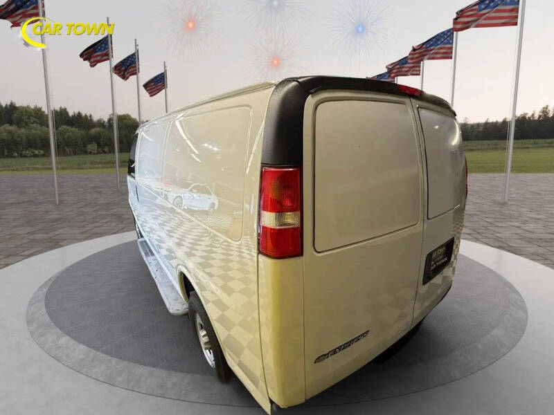 2019 Chevrolet Express 2500