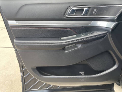 2018 Ford Explorer Sport