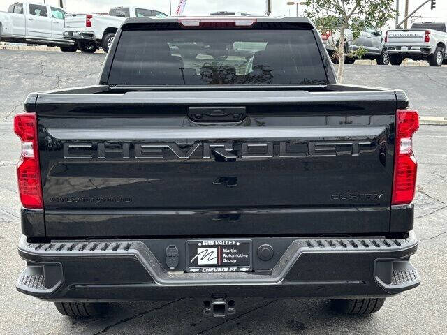 2024 Chevrolet Silverado 1500 Custom