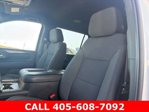 2023 GMC Yukon XL SLE