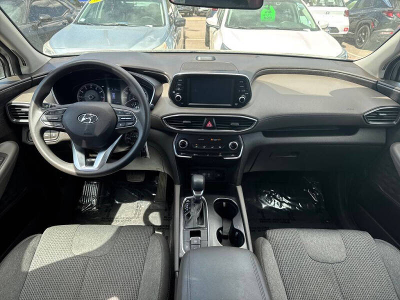 2019 Hyundai Santa Fe SE 2.4L