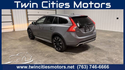 2017 Volvo V60 Cross Country T5 Premier