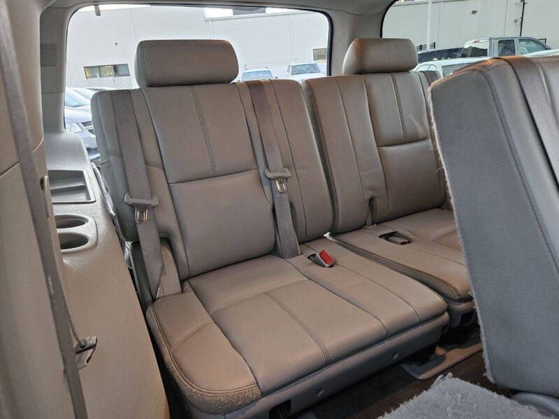 2012 Chevrolet Suburban LT