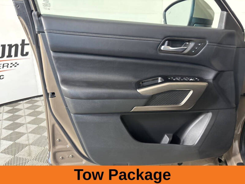 2024 Nissan Pathfinder Platinum