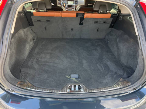 2015 Volvo V60 Cross Country T5 Platinum