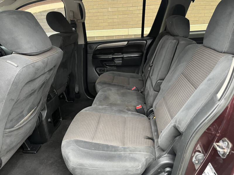 2013 Nissan Armada SV