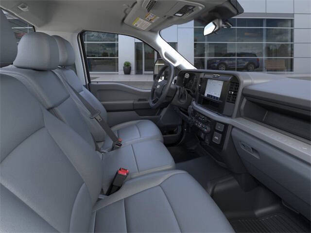 2025 Ford F-600 Super Duty