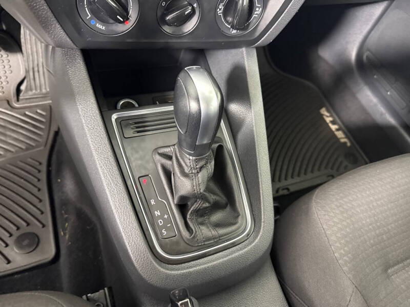 2016 Volkswagen Jetta