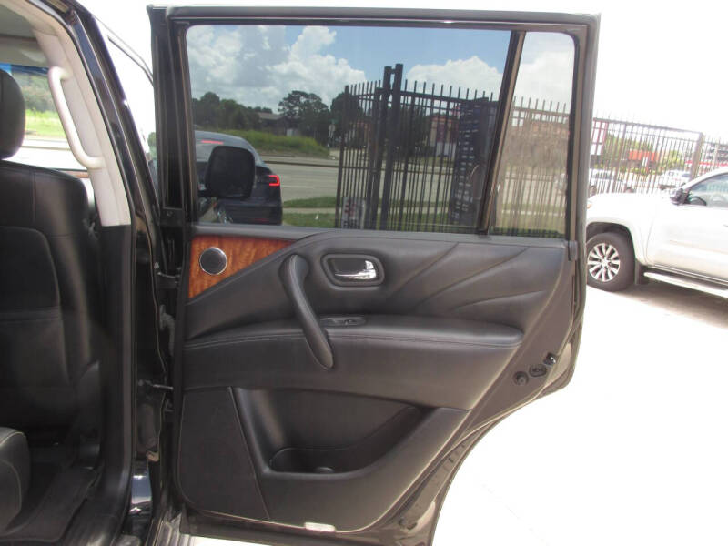 2015 Infiniti QX80