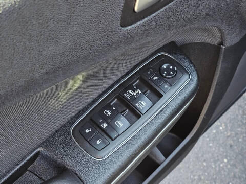 2017 Dodge Charger SXT