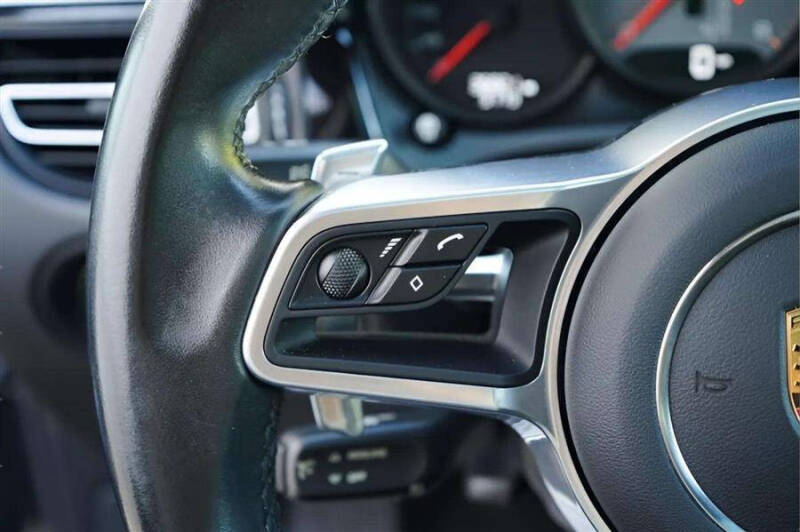 2021 Porsche Macan S