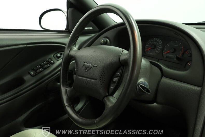 2000 Ford Mustang GT