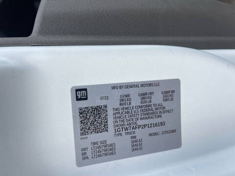 2023 GMC Savana 2500