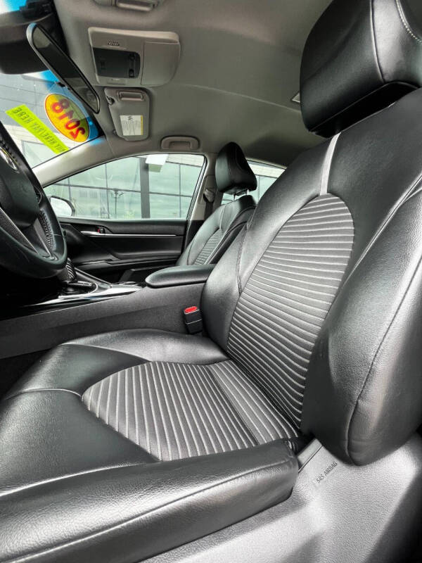 2018 Toyota Camry SE