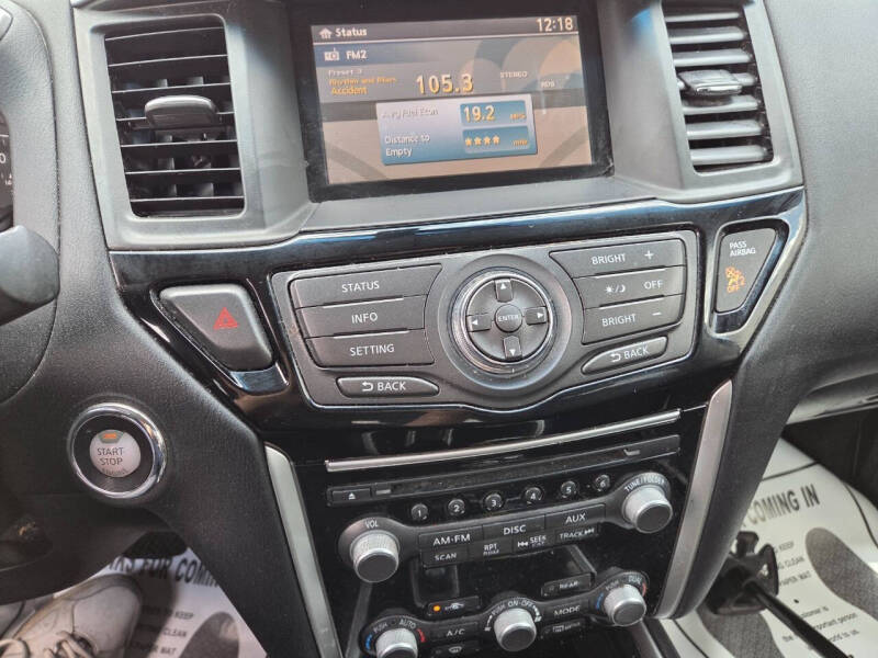 2015 Nissan Pathfinder SV