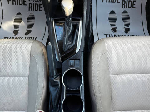 2015 Toyota Corolla LE