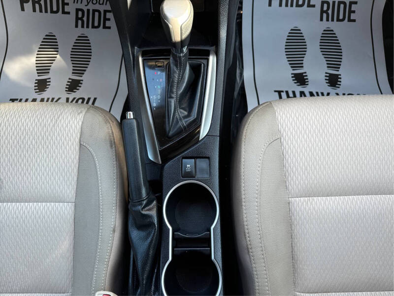 2015 Toyota Corolla LE