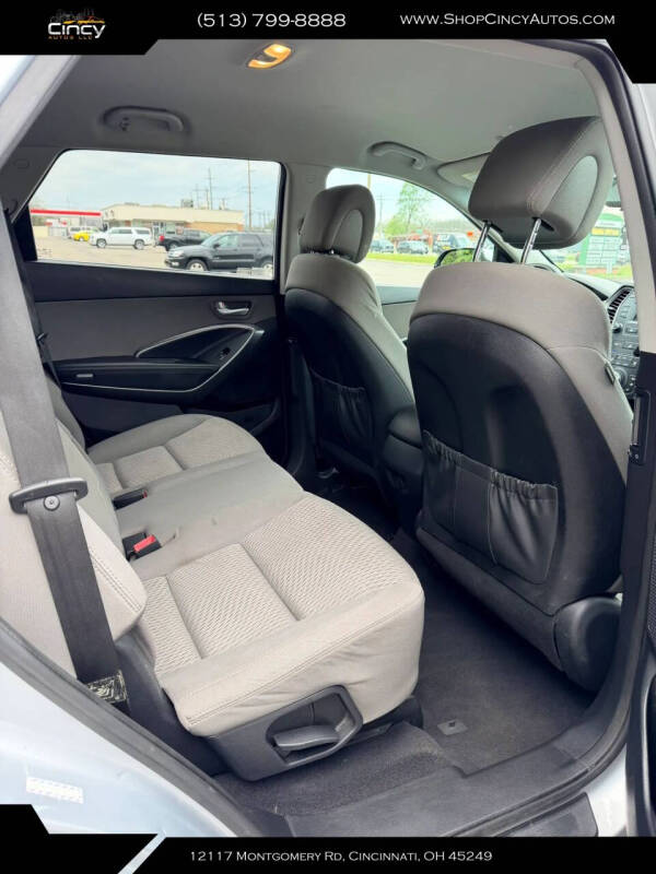 2016 Hyundai Santa Fe SE
