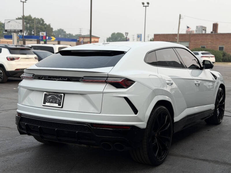 2022 Lamborghini Urus
