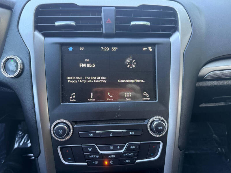 2018 Ford Fusion SE
