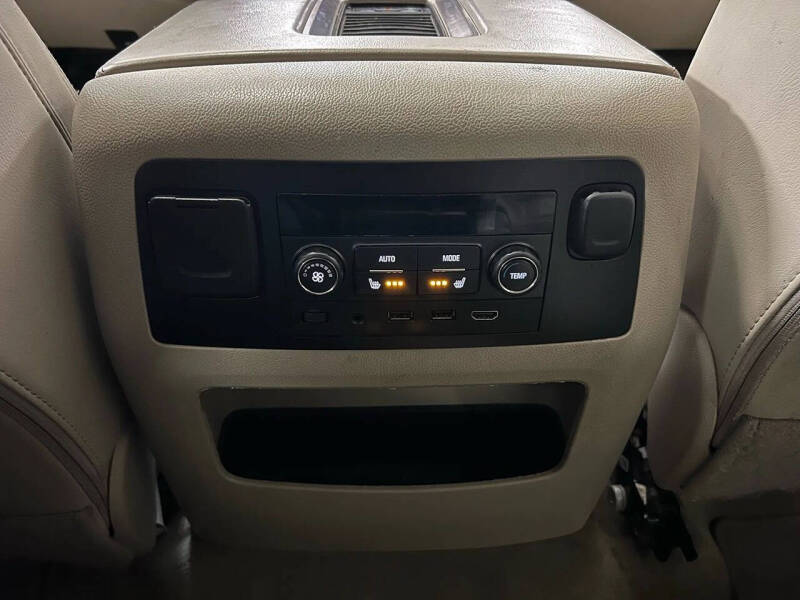 2017 GMC Yukon XL Denali