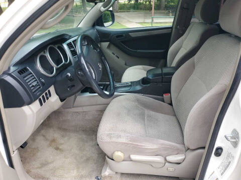 2004 Toyota 4Runner SR5