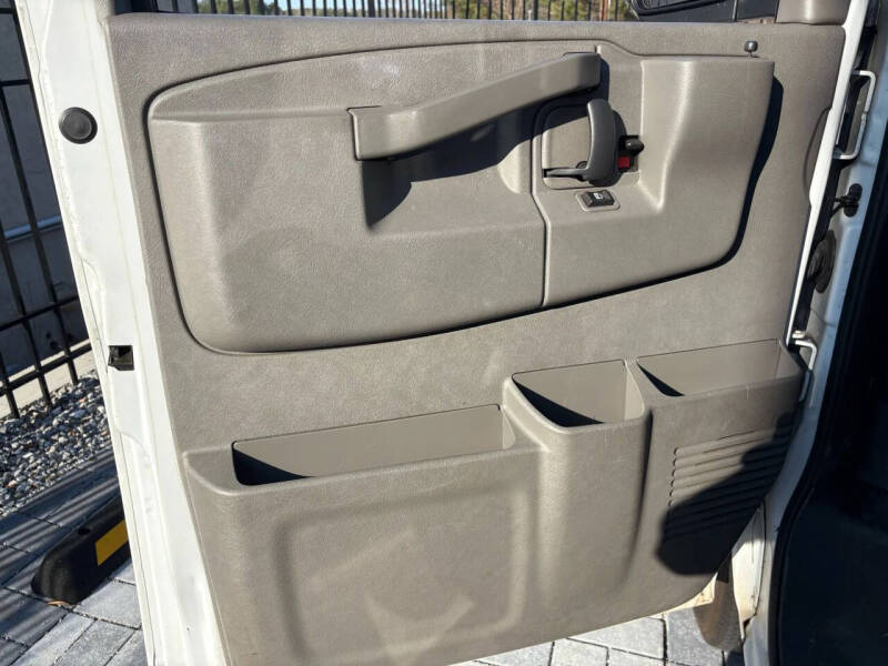 2018 Chevrolet Express 2500