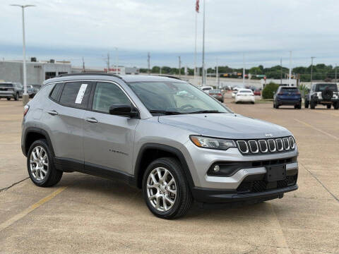 2022 Jeep Compass Latitude Lux