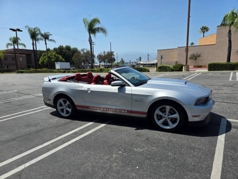 2011 Ford Mustang GT Premium