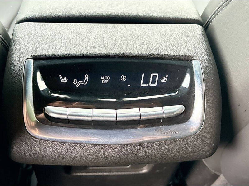2024 Cadillac XT6 Sport