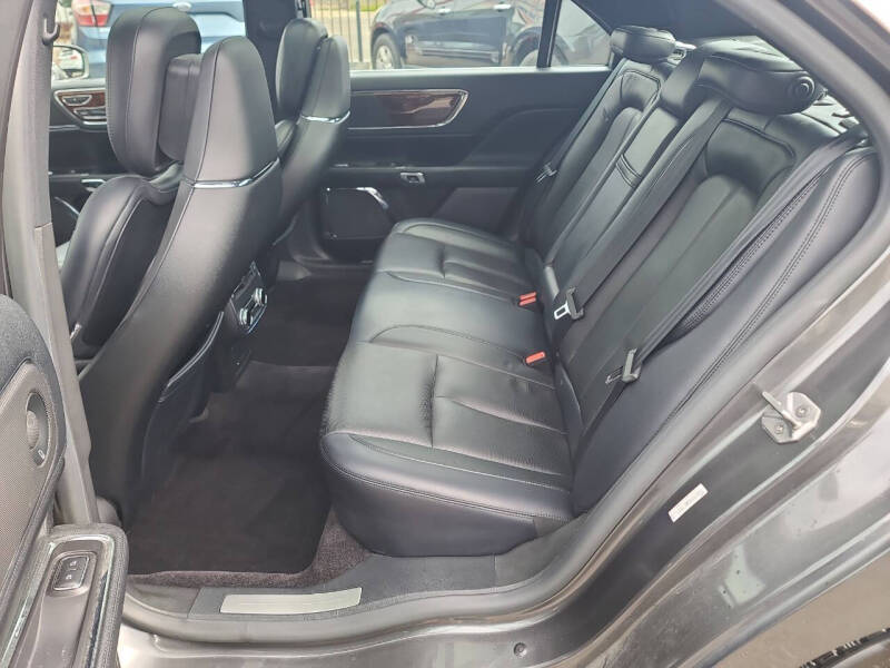2017 Lincoln Continental Reserve