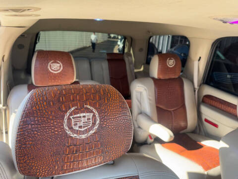 2005 Cadillac Escalade